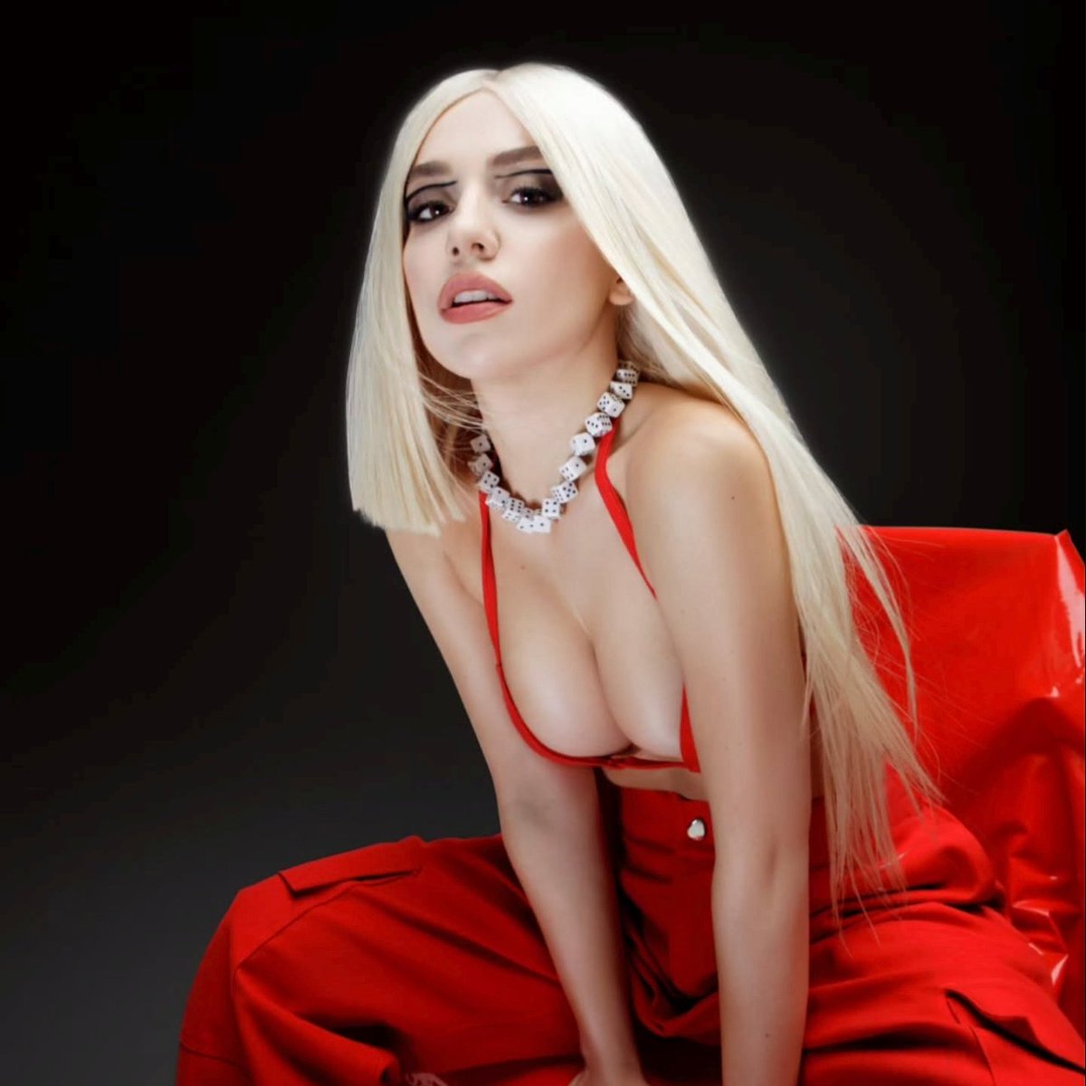 iris_rns's tweet photo. Which Ava Max song made you become an avatar? #avatar #avamax #favsong https://t.co/CD41omNX5D