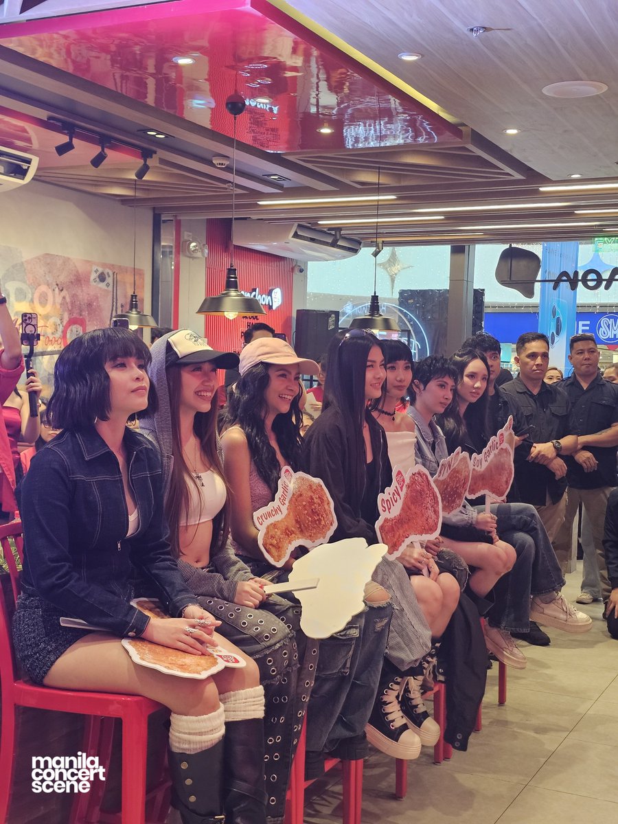 manilaconcerts's tweet photo. #OnTheSCENE: Xonara Teams Up With Bonchon Chicken Philippines for a New Fan Experience

Rising P-pop group @officialxonara celebrated the launch of its partnership with @BonChon_PH, bringing together the group, their fans, invited guests, and members of the media for an exclusive event.

The members had the chance to mingle and interact with fans as they officially unveiled the Bonchon x XONARA Blind Box Collective Promo, featuring exclusive XONARA photocards and premium fan items.

As part of the collaboration, fans can get a free XONARA-exclusive premium item when they order any of the featured meals at participating Bonchon stores: the 2pc Chicken Meal + Cafe Koreano, Dosirak Meal + Cafe Koreano, or the Bonchon Fanverse Meal, featuring Chicken Rack with Cheese Balls and Tteokbokki.

But the fan experience doesn’t stop there. Fans can take their Fanverse experience to the next level by signing up and posting a TikTok video for a chance to meet and greet XONARA this November 2026.

 #BonchonXNR #BonchonEat7 #BonchonXonara #BonchonPH