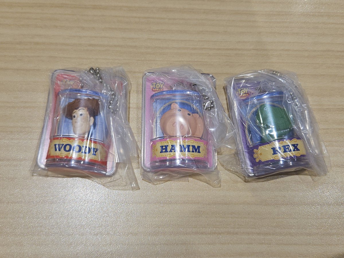 m_XIII_68's tweet photo. 【交換】トイストーリー パッケージチャーム

譲:ウッディ・ハム ・レックス

求:エイリアン

郵送でのお取引になります。
お気軽にお声掛けください。 https://t.co/P50OiNeynT