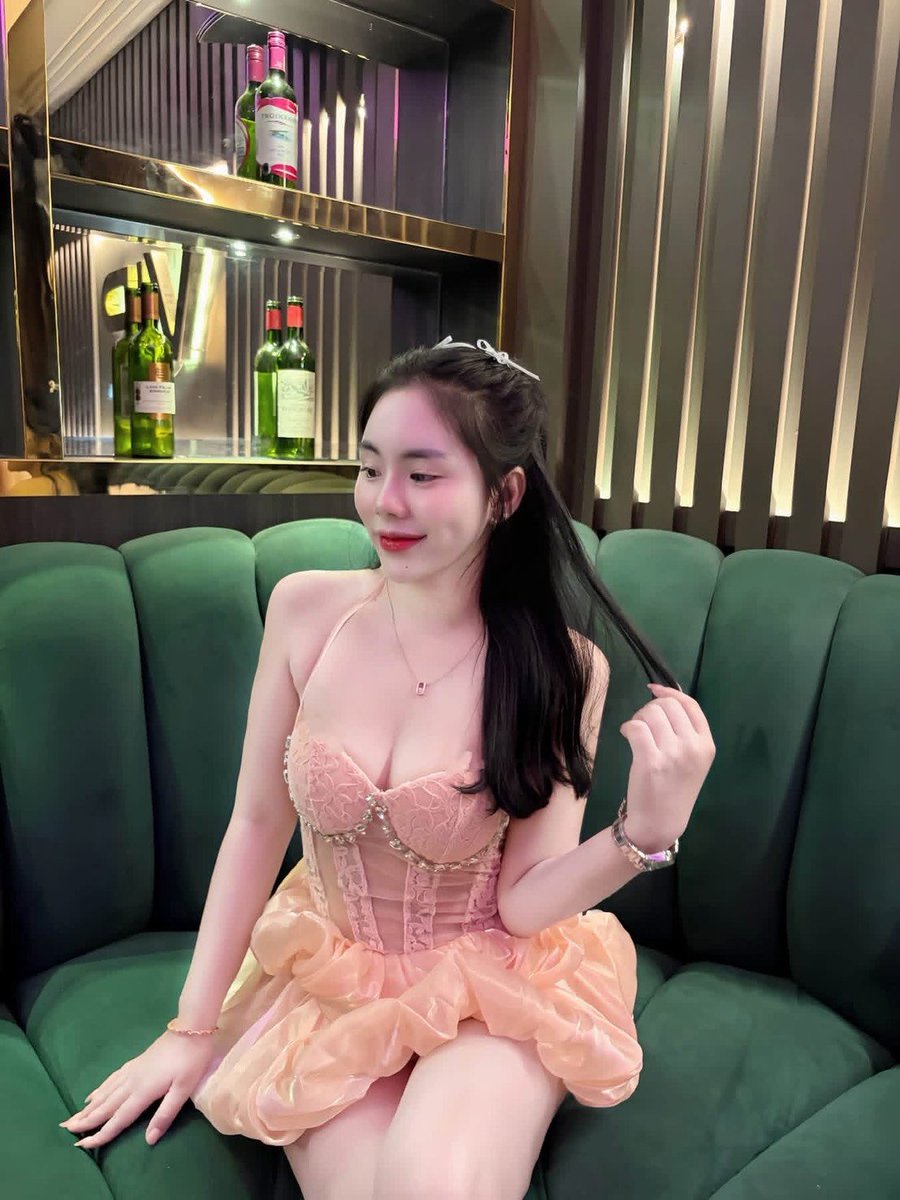 JonathonLazr9's tweet photo. 369✨"ตอนแรกก็ไม่เชื่อ จนกระทั่งลองใช้เอง... ไอเทมลับที่บิวตี้บล็อกเกอร์เกาหลีโหวตให้เป็นอันดับ 1!" 💖 ครีมกันแดดเนื้อซูเฟล่ บางเบา คุมมันนาน 🌸🌟
600/1

 🆔:    muk55🍄🍄🍄💙🍄🍄

เพิ่มเพื่อน👇
   https://t.co/3KiBQJ8Mgz

#รับงานขอนแก่น
รับงานขอนแก่น https://t.co/idOBQDOCQ1