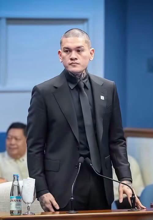 roseplazo's tweet photo. 👊👇
Sebastian “Baste” Duterte was born on November 3, 1987.

He turns 40 on November 3, 2027.

Under the 1987 Constitution, a candidate for President must be at least 40 years old on election day.

So by the 2028 presidential election, Baste will already meet the constitutional age requirement.

The point is we can make him the President and still imprison all you guys if you impeach VP Sara.

Ang kalaban niyo hindi naman talaga si VP Sara o si Mayor Baste, kami po ang kalaban niyo, ang taong bayan.

May hanganan ang lahat.✊

CTTO📸: DrRichard&ErikaMata/fb
#BasteDuterte #VPindaySaraOnTrial #GodSaveThePhilippines #ProtectThePhilippinesFromEvilCorruptLegislators 👊👊👊🇵🇭🙏🙏🙏
