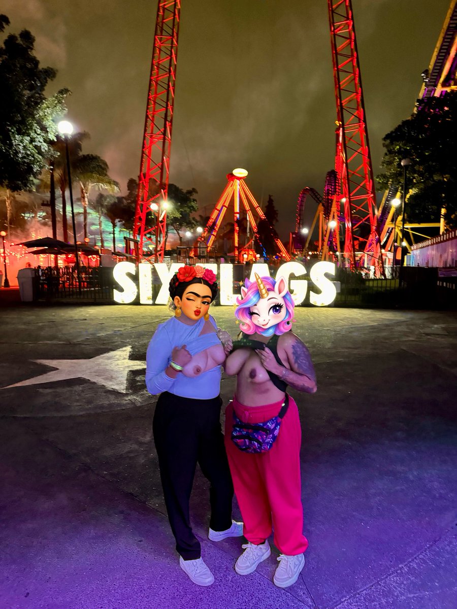 FridYDieg's tweet photo. Que excelente día en Six Flags con la recién nacida 🦄 @Gio_jda hasta nuestros peluches nos ganamos
¿Que opinan de las fotitos? Si salimos bien ¿o repetimos sesión?
#swingercdmx #unicornio #bellas #tetas #parejasw #cdmxsw https://t.co/8QxiEO5H2E