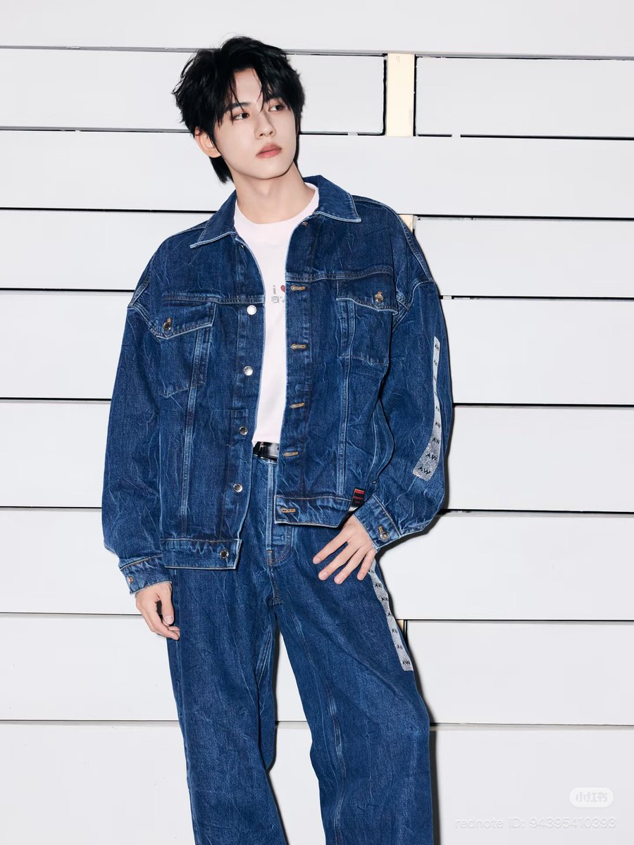 moondustar127's tweet photo. 류헌승 알렉산더대왕닝보 샤홍슈
260930 https://t.co/xccCmGaEWd