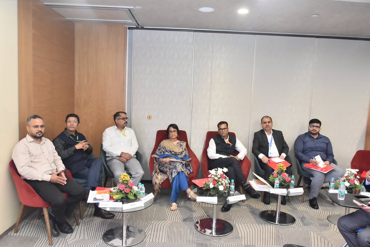 ficci_india's tweet photo. Ms Pallavi Shroff, Executive Committee Member, FICCI & Managing Partner, Shardul Amarchand Mangaldas & Co., delivered the Welcome Remarks at #ShramSamvad, highlighting the importance of direct Government–industry engagement in building greater clarity on the Labour Codes, their practical implications and compliance requirements for employers.

She appreciated the Ministry of Labour & Employment’s initiative to take awareness and capacity-building programmes to the district level.

@LabourMinistry #Labourcodes #FICCI #AIOE #shardulamarchandmangaldas