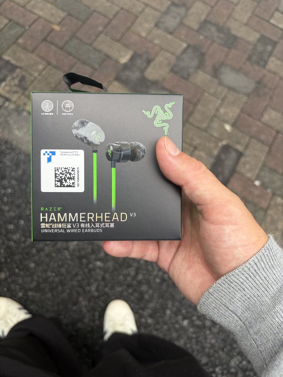 lpl1008's tweet photo. 買ってきた https://t.co/RuX6R4K9NZ