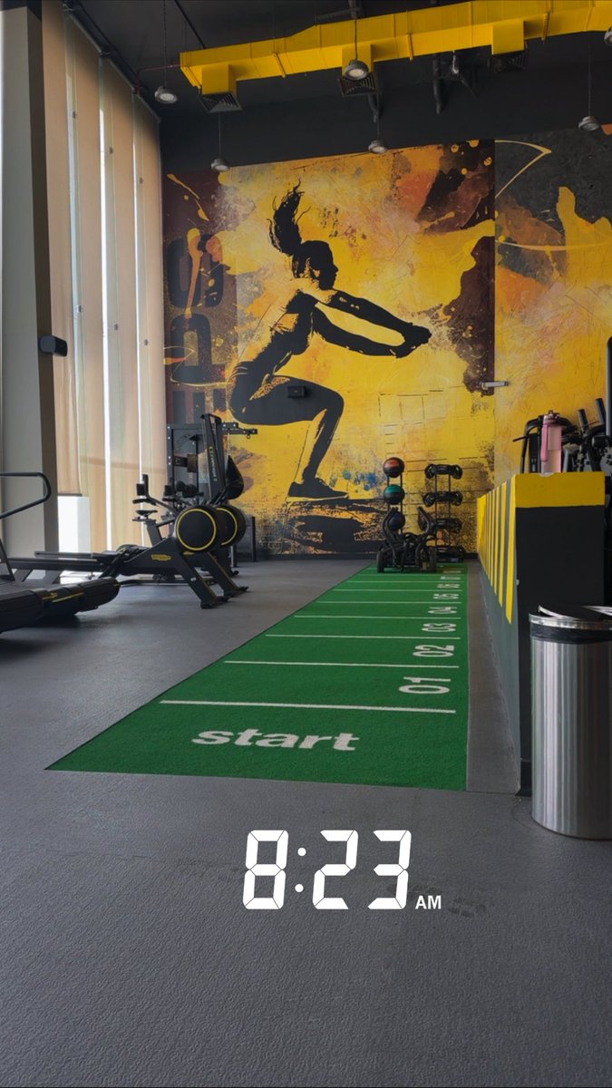 1991__ag's tweet photo. Hello GYM , https://t.co/KBJFP0fwwS