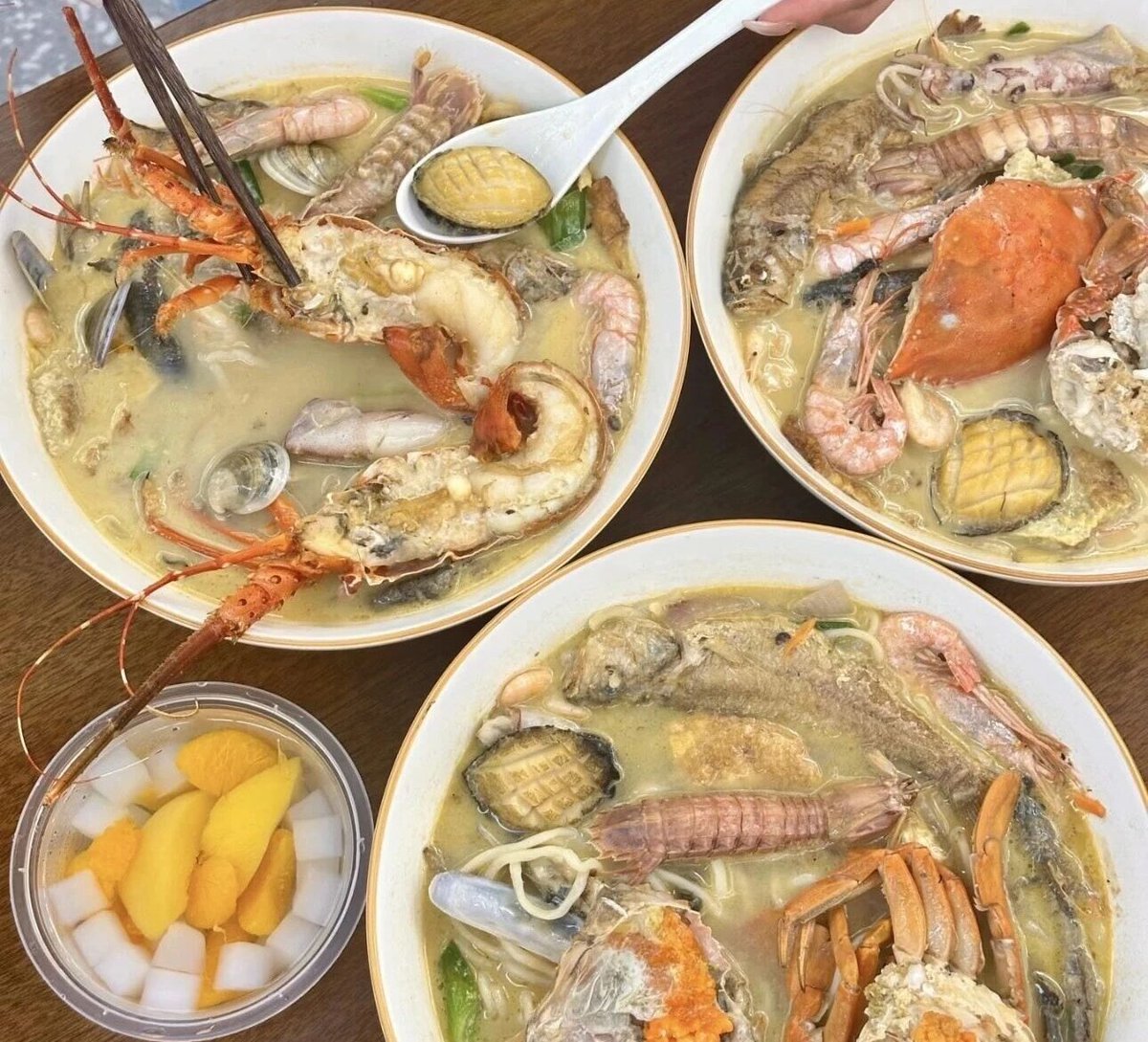13_ashh's tweet photo. 三鲜面真的鲜到跺脚~~ https://t.co/wkk2zTPxk2