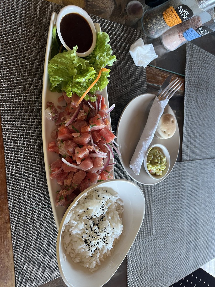 le1e2eo's tweet photo. セビーチェうますぎる
やっぱり生魚美味しいし、醤油じゃない食べ方も全然あり
地球の反対側までタタキ料理あるのすごすぎ https://t.co/FfpzDu0EoW