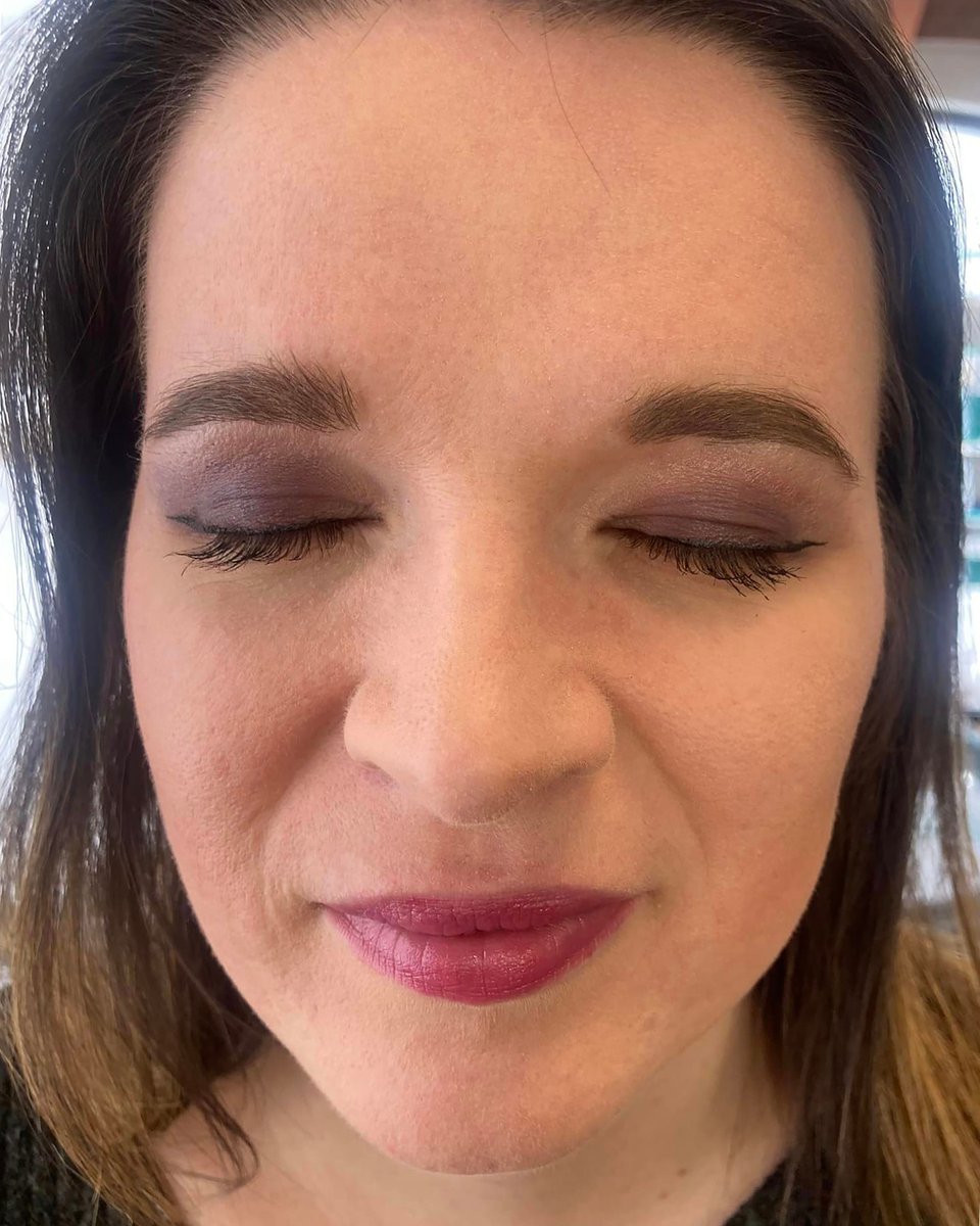 baasoonda89's tweet photo. This lovely queen enjoyed a day of pampering with a friend before moms’ night out, finishing with a beautiful makeup application by Tay. Ready for your next event? Book your makeover at Azana Salon and Spa today! https://t.co/HeyjZxK28f