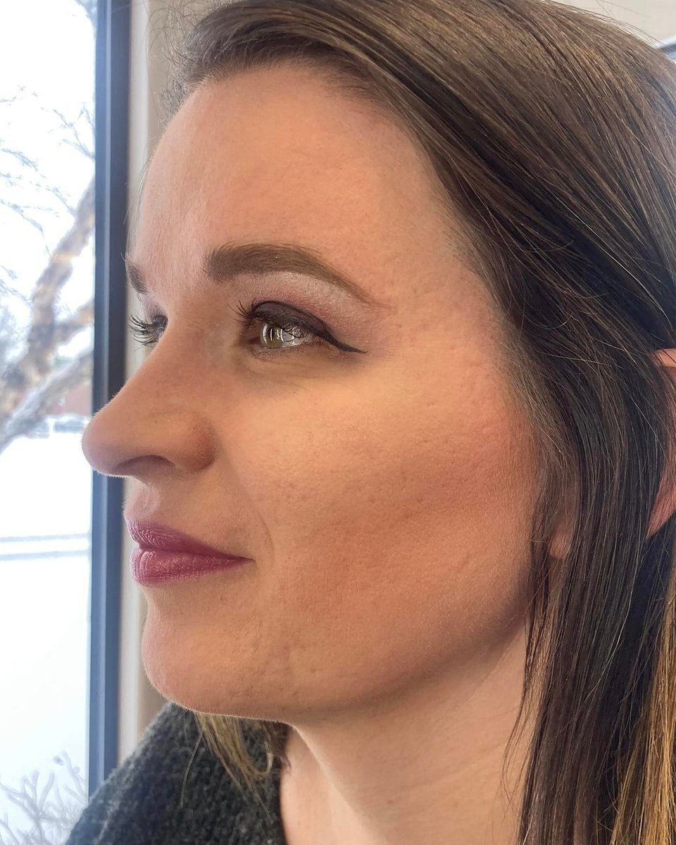 baasoonda89's tweet photo. This lovely queen enjoyed a day of pampering with a friend before moms’ night out, finishing with a beautiful makeup application by Tay. Ready for your next event? Book your makeover at Azana Salon and Spa today! https://t.co/HeyjZxK28f