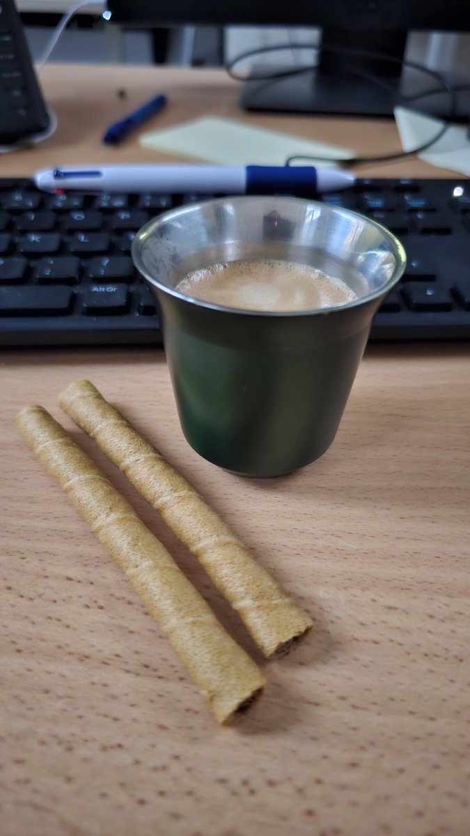 Noctciis's tweet photo. @nolwnlm Il est la, il est pret a etre déguster ☕️😅

Merci Nolwenn Tres belle journée a toi aussi 🤗 https://t.co/i923c0wOQE