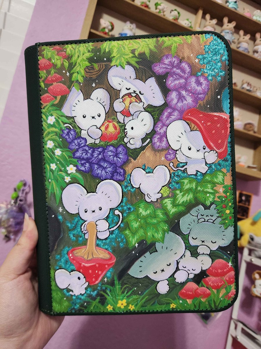 hatoseika's tweet photo. i painted my first pokemon binder with my favorite pokemon!!!! https://t.co/vHouQJ53wF
