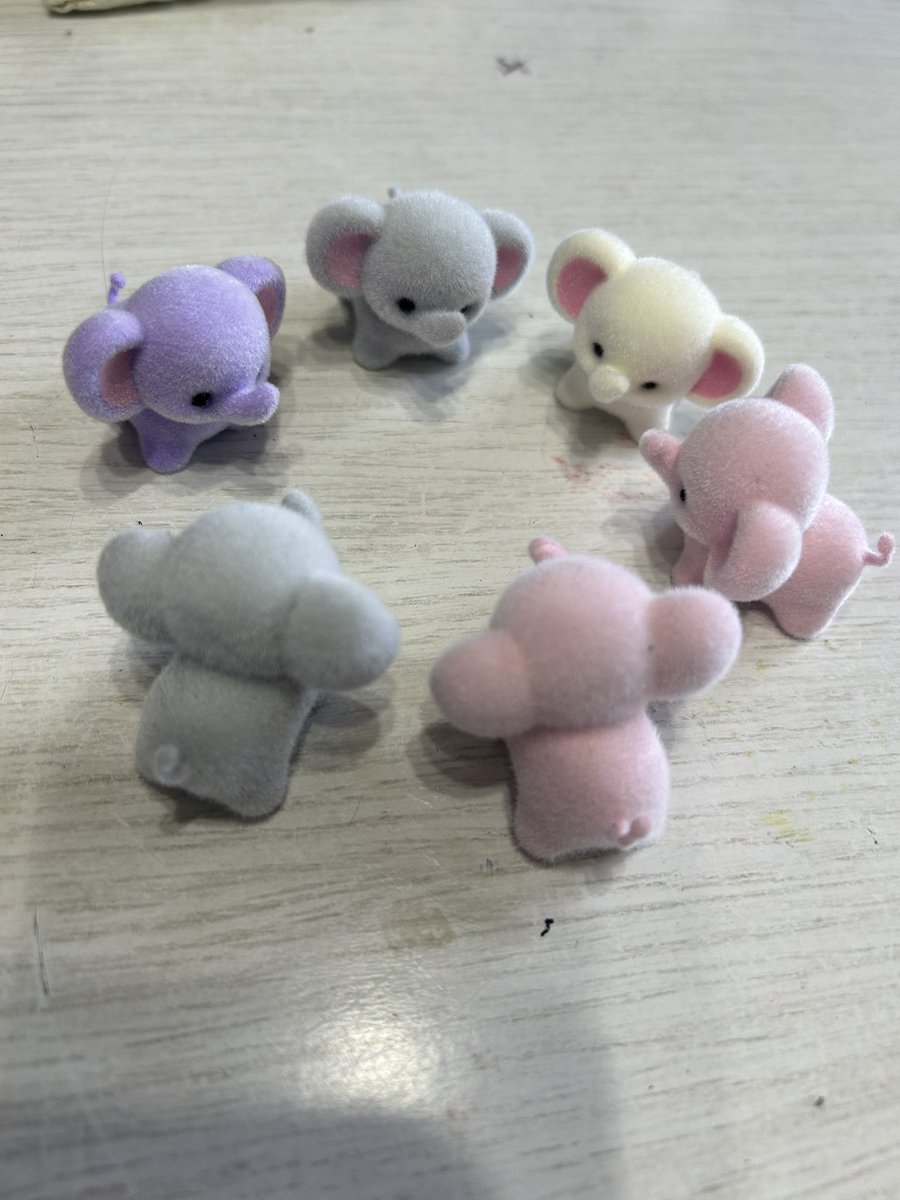 sacho07_'s tweet photo. さみしくないぞう🐘

みずぞうが出なかった〜(´°̥̥̥̥̥̥̥̥ω°̥̥̥̥̥̥̥̥｀) https://t.co/ESF6Z78HrA