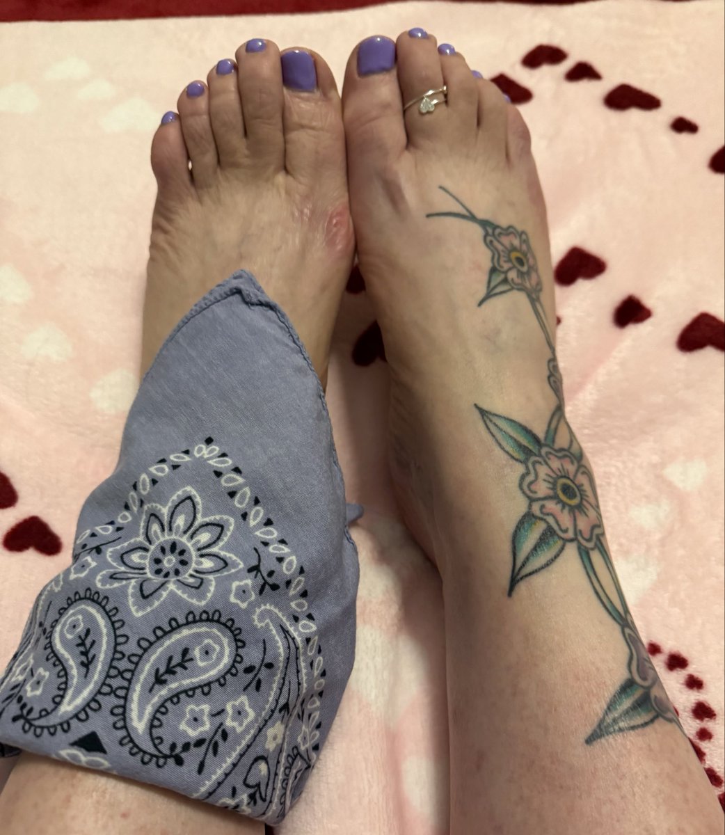 CSugarFootsy's tweet photo. New color! Look good? https://t.co/oiYsBOUHtQ