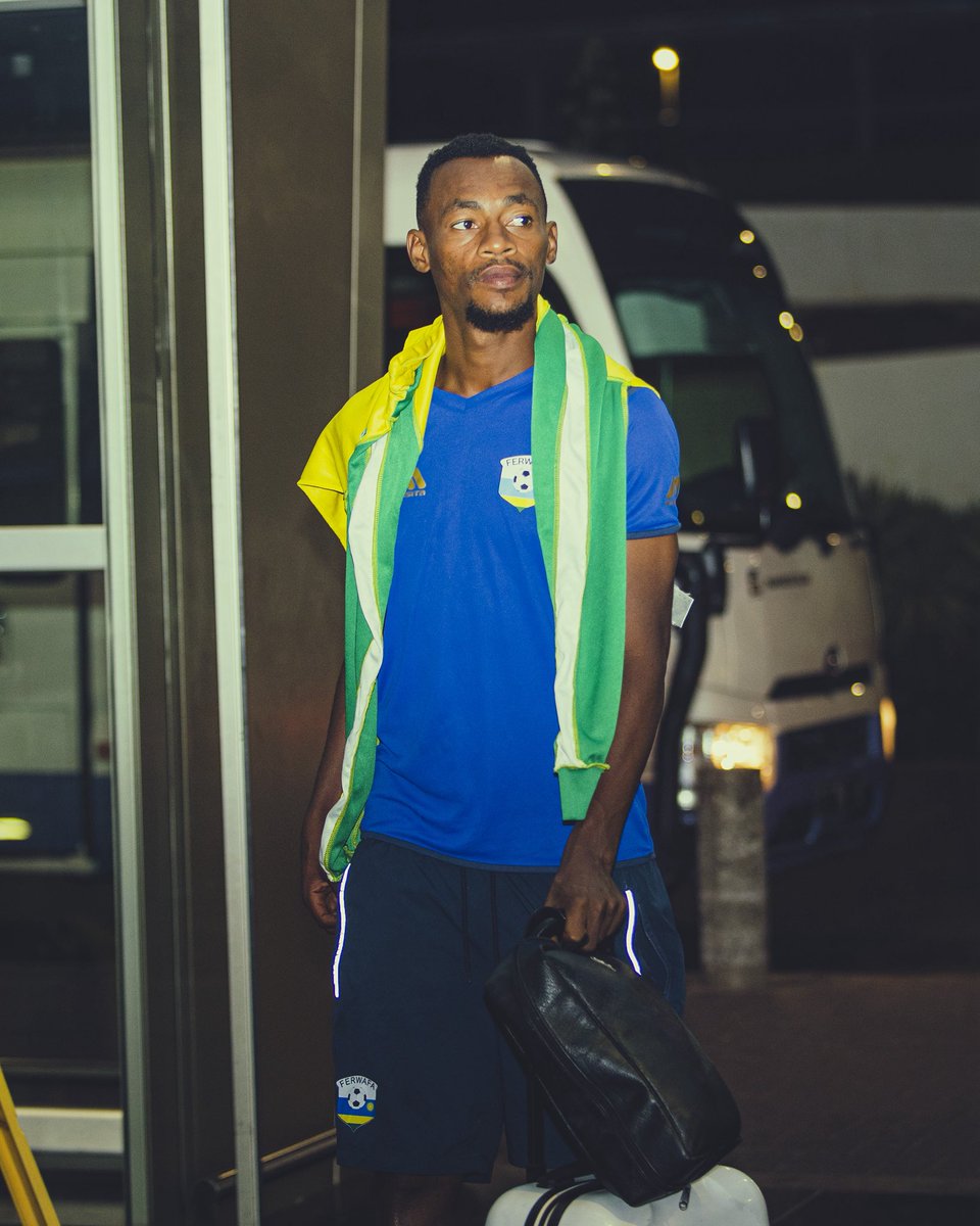 FERWAFA's tweet photo. Nyuma y’intsinzi, Amavubi agiye guhaguruka i Praia agaruka mu rugo mu byishimo biherekejwe n’amanota atatu! 

INTSINZI BANA B’U RWANDA

#TuriAmavubi💪🏿

🇷🇼🇷🇼🇷🇼🇷🇼 https://t.co/Fse6CzjCp8