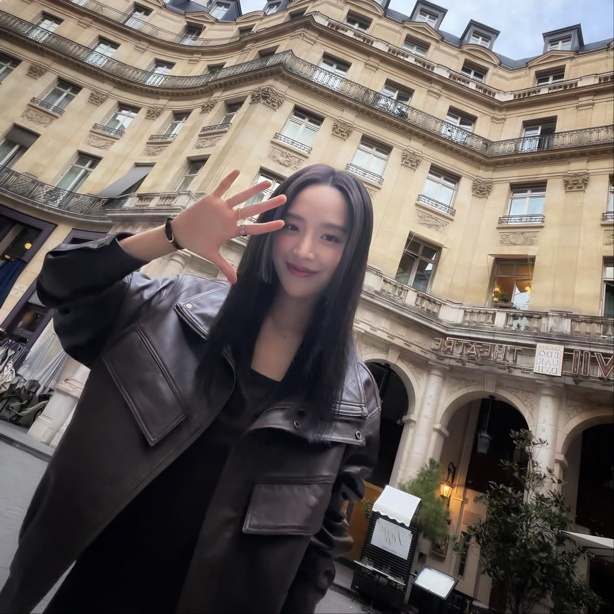 jakeyXing's tweet photo. It’s being reported that #ShinHaeSun’s ‘DASH’ will air right after #ParkMinYoung’s ‘Nine to Six’, which is scheduled to premiere in mid-November this year…

PMY &amp; SHS back-to-back?! That’s going to be too homework! 📺 https://t.co/0bv7Yo4tv2