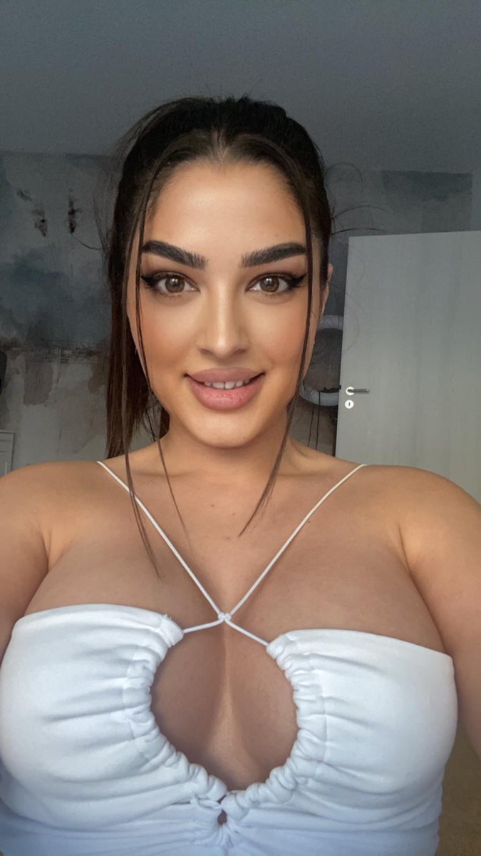 Lexileka's tweet photo. I'm LIVE and horny AF😈. Legs are spreading and my pussy is already shiny and needy. Stick around and I’ll show you exactly how wet I am 💖 - https://t.co/kovIxeXuJe

#camgirl #livecam #naughty #nsfw #livenow #chaturbate #stripchat #stripchatlive #myfreecams #camsoda #sinparty https://t.co/nIV9XtiaPG