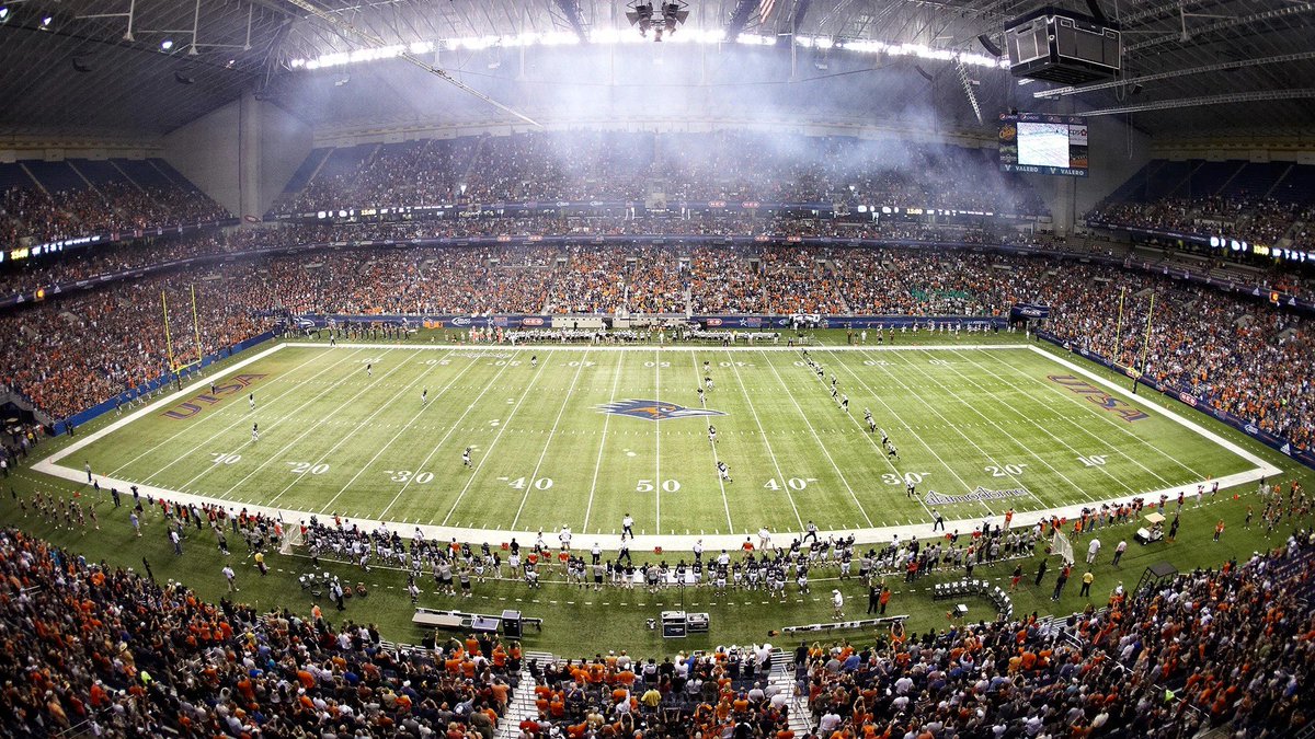 AggiesRecruitEx's tweet photo. AMAZING STAT:

Since 2019, UTSA only has 5 losses at home.

The Alamodome is the toughest home environment in all of college football. https://t.co/Gtc5dda0ac