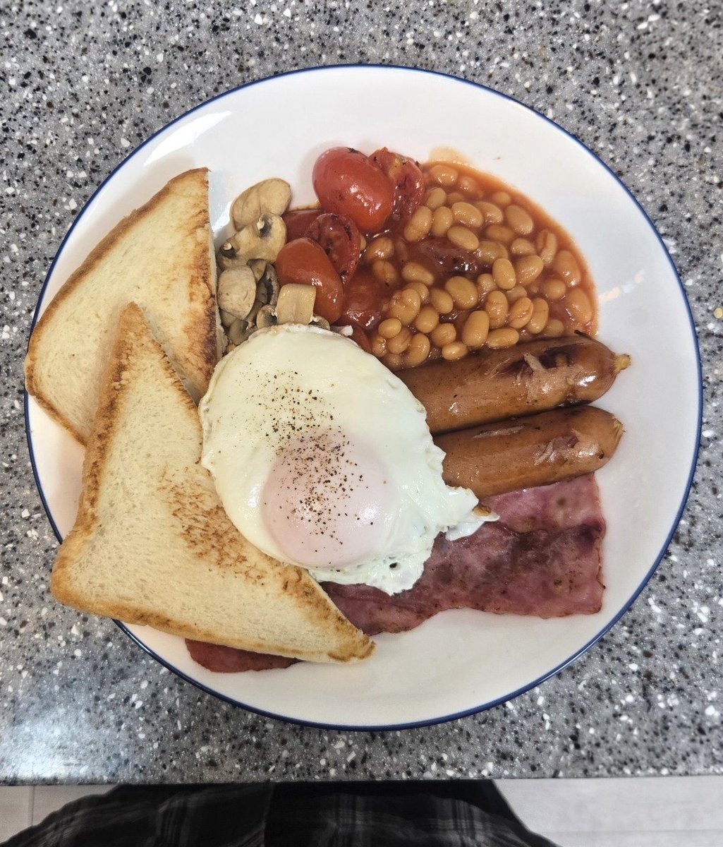 fnsk_m's tweet photo. Full English Breakfast🇬🇧
タグお借りしました
#シティズン料理部 https://t.co/CPC5cQiICo