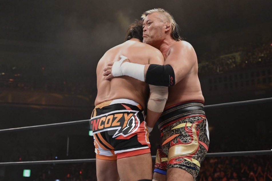 cozy_lariat's tweet photo. こんにちは。

８月１５日に天山さんと、９月２８日に永田さんと一騎打ちした私。

どちらもエモい一戦となりました。

勝敗も大切だけど、その何倍も心に強く刻まれた試合でした。

この歳になると感動する事ばかり。

ぶっちゃけ現役でいられてる事だけでも？感動してる。

また頑張ろうと思う。 https://t.co/rLn7rLG3u4