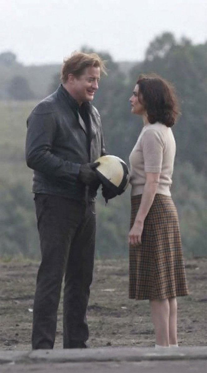 BoinkBuzz's tweet photo. 🚨 𝗖𝗢𝗡𝗙𝗜𝗥𝗠𝗘𝗗 - Brendan Fraser’s Rick O’Connell &amp; Rachel Weisz’s Evelyn Carnahan are divorced in "THE MUMMY 4" following the death of their child

The tragedy forces them to reunite &amp; find the person responsible for their son's death https://t.co/dWHPXKBsMo
