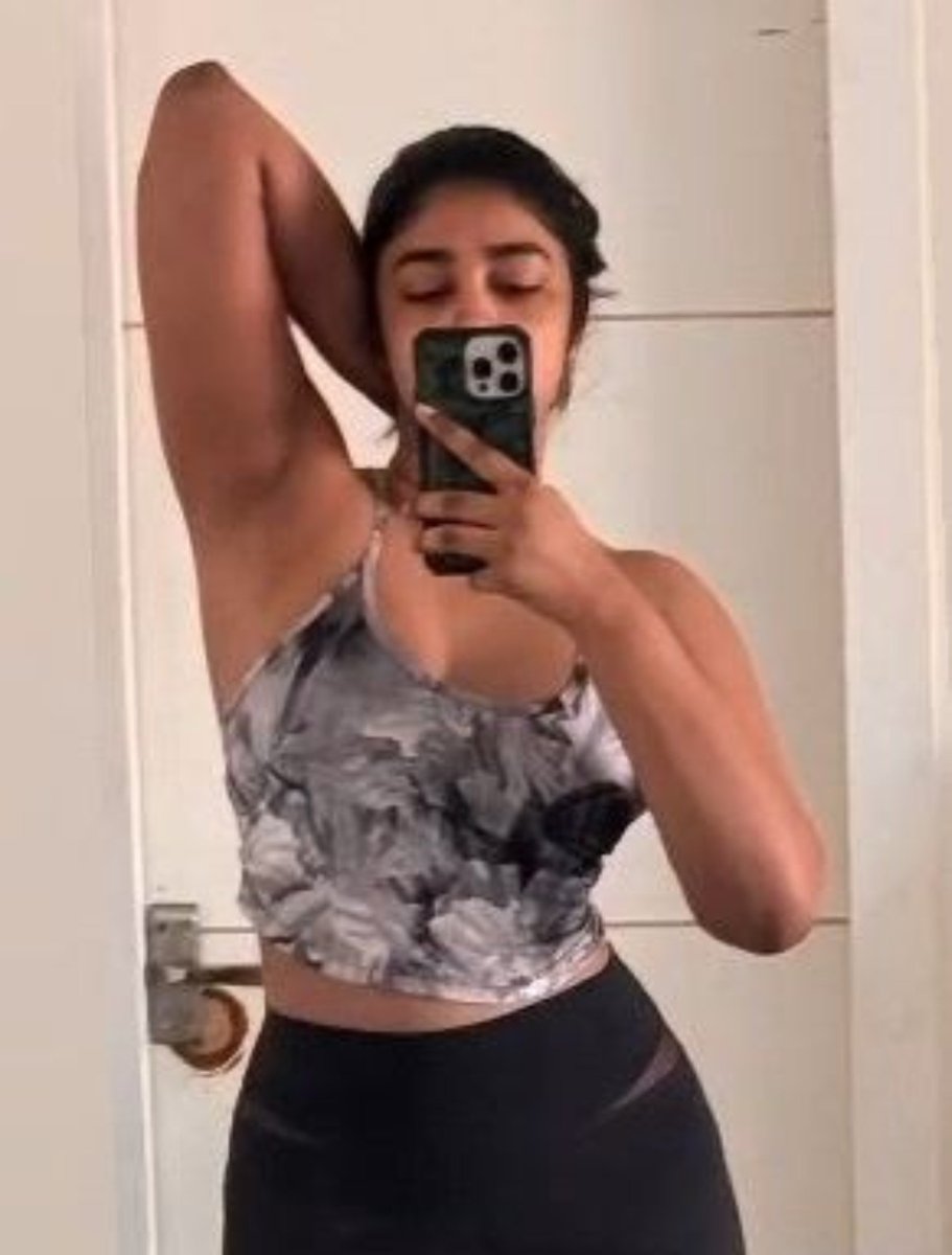 kiramilkman's tweet photo. Chocolate armpit card 

#DimpleHayathi https://t.co/JgMfs4DNb1
