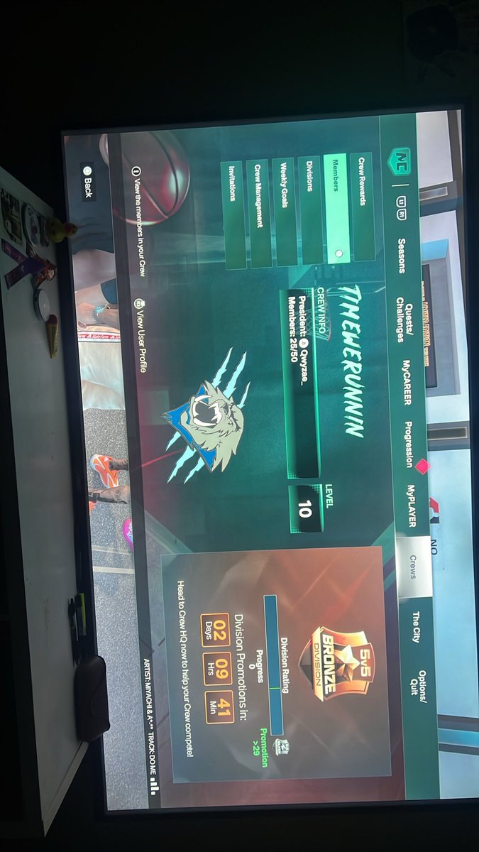 Qwyzae's tweet photo. Level 10 crew needing active members, bring the 5 u run with so we can get this level 40 #nba2k27 #2k27 https://t.co/csUID8itZx