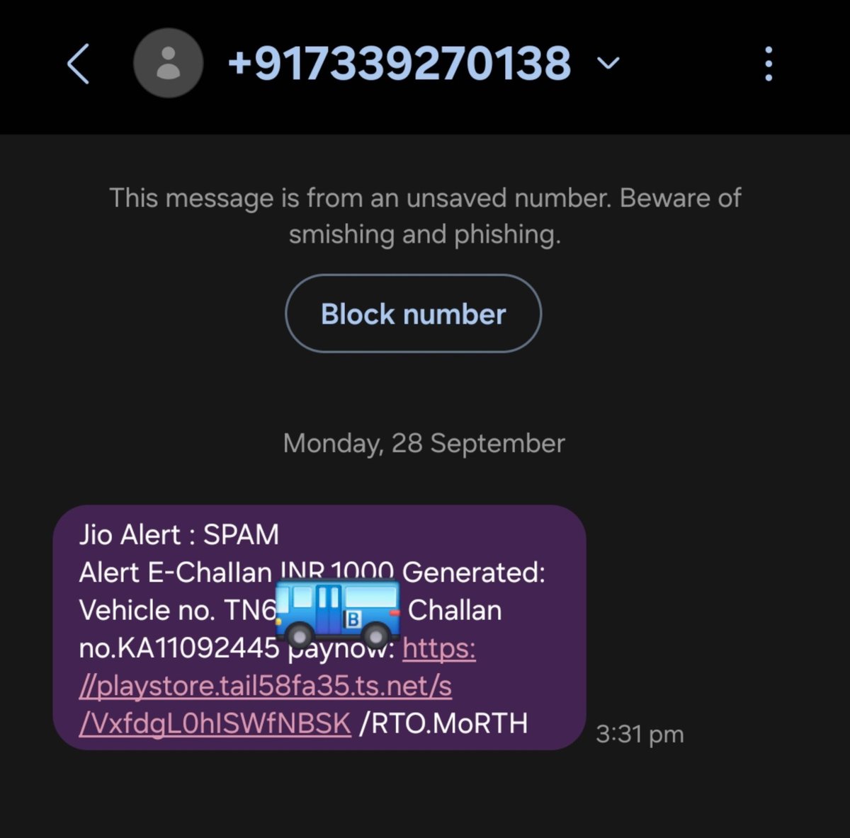 maruthanmvo's tweet photo. SCAM ALERT. 

இந்த நம்பர்ல இருந்து எனக்கு 1000 ரூபாய் Fine போட்டதா வந்தது. 
ஆனா உண்மையான பைன்னா இப்பிடி நம்பர் வராது. அது E- vahanன்னு வரும். அதுனால இந்த பைக்கை ஓட்டுற அப்பாக்கு போன் பண்ணா அவர் தோட்டத்துல இருக்கிறதா சொன்னார். அப்ப இது Scamன்னு உறுதி பண்ணிட்டேன். https://t.co/A4RSv9Lomb