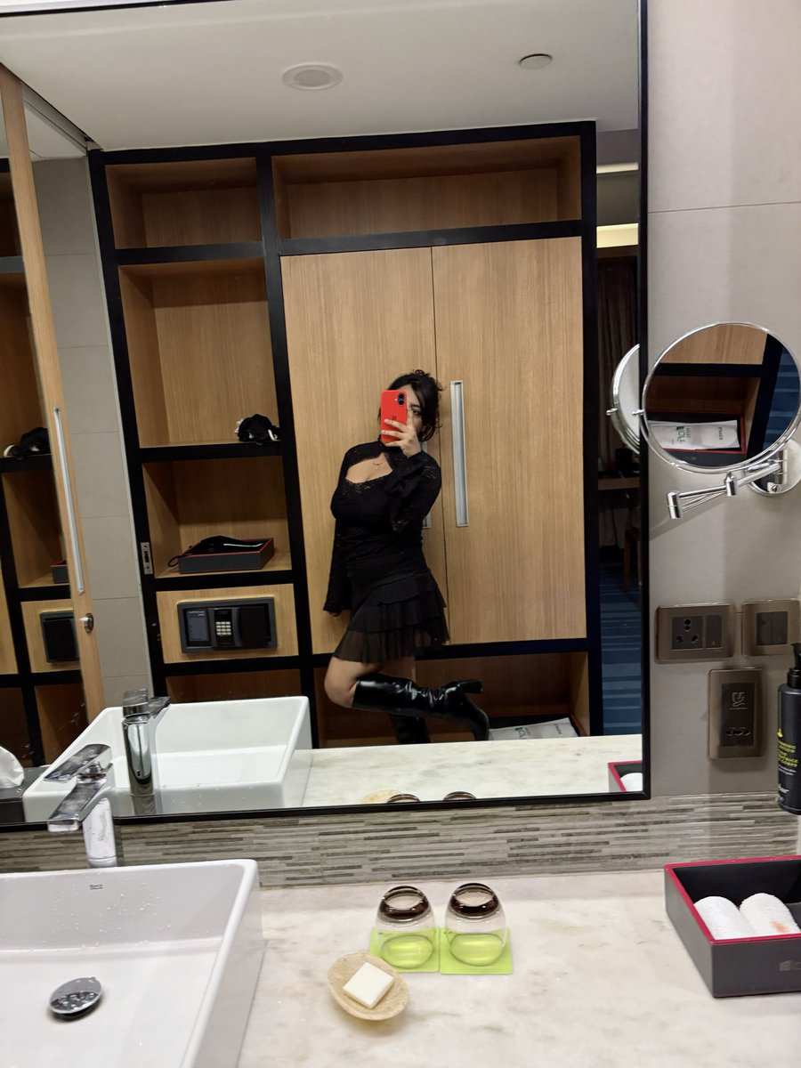 GoddessKhyati_'s tweet photo. This weekend set the standard pretty high. Let’s see what you guys bring to the table for the next one 💅🏻 https://t.co/o0bBaOHqVa