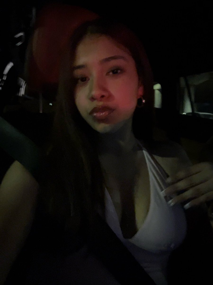22catherinne's tweet photo. just me #her #fav #prime https://t.co/YjSonCJW6l