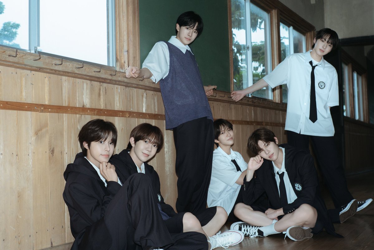 WISH_itupbaby's tweet photo. 그래 이게 컨포지...            마지막 사진뭐야?
갑자기 개구려짐 https://t.co/SsszT3olxs