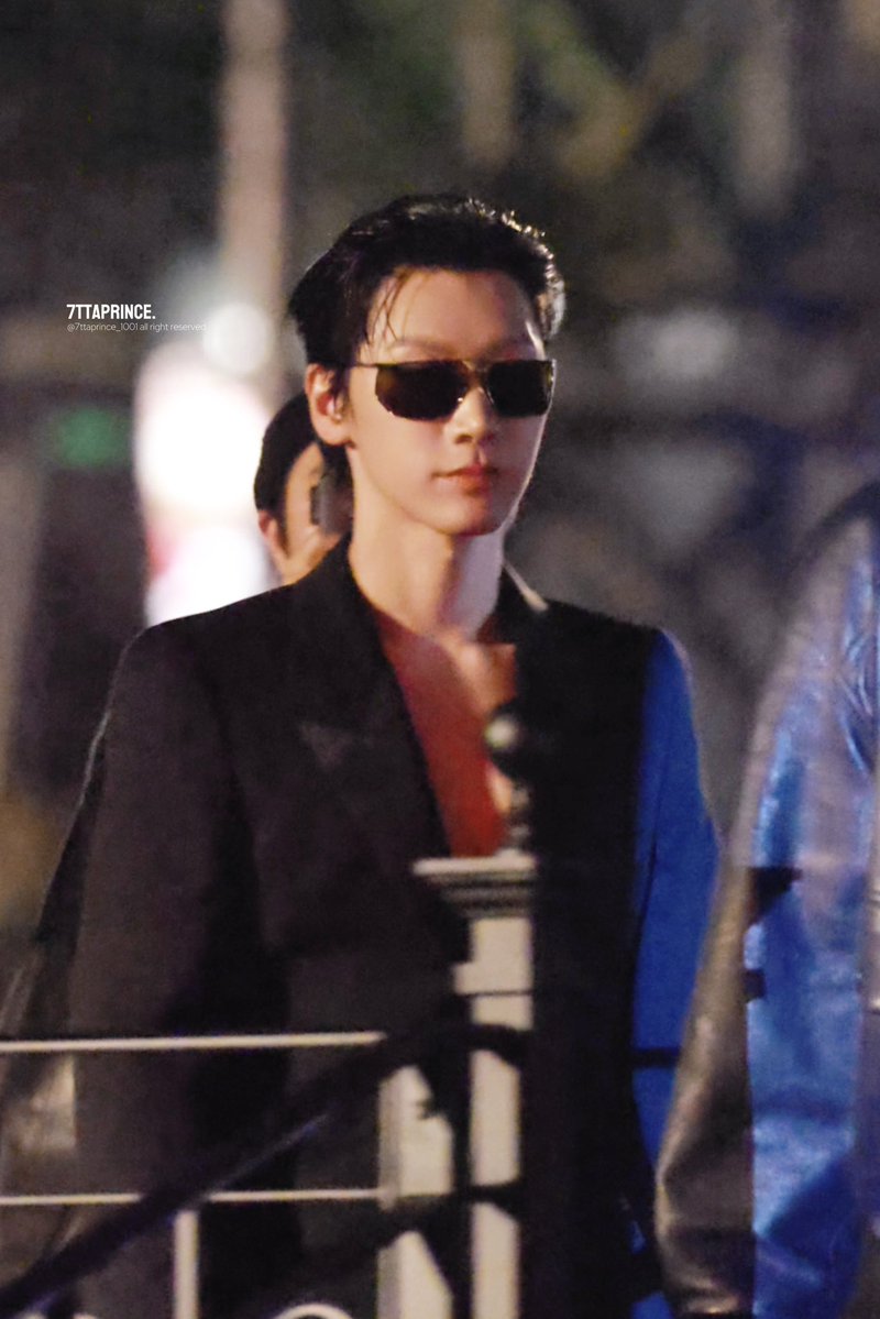 7ttaprince_1001's tweet photo. 260929 SAINT LAURENT SUMMER27

#TEN #텐 #เตนล์ #李永钦 #テン
#SaintLaurentxTEN 
#TENforYSLPFW27 https://t.co/VZfVhXQCg1