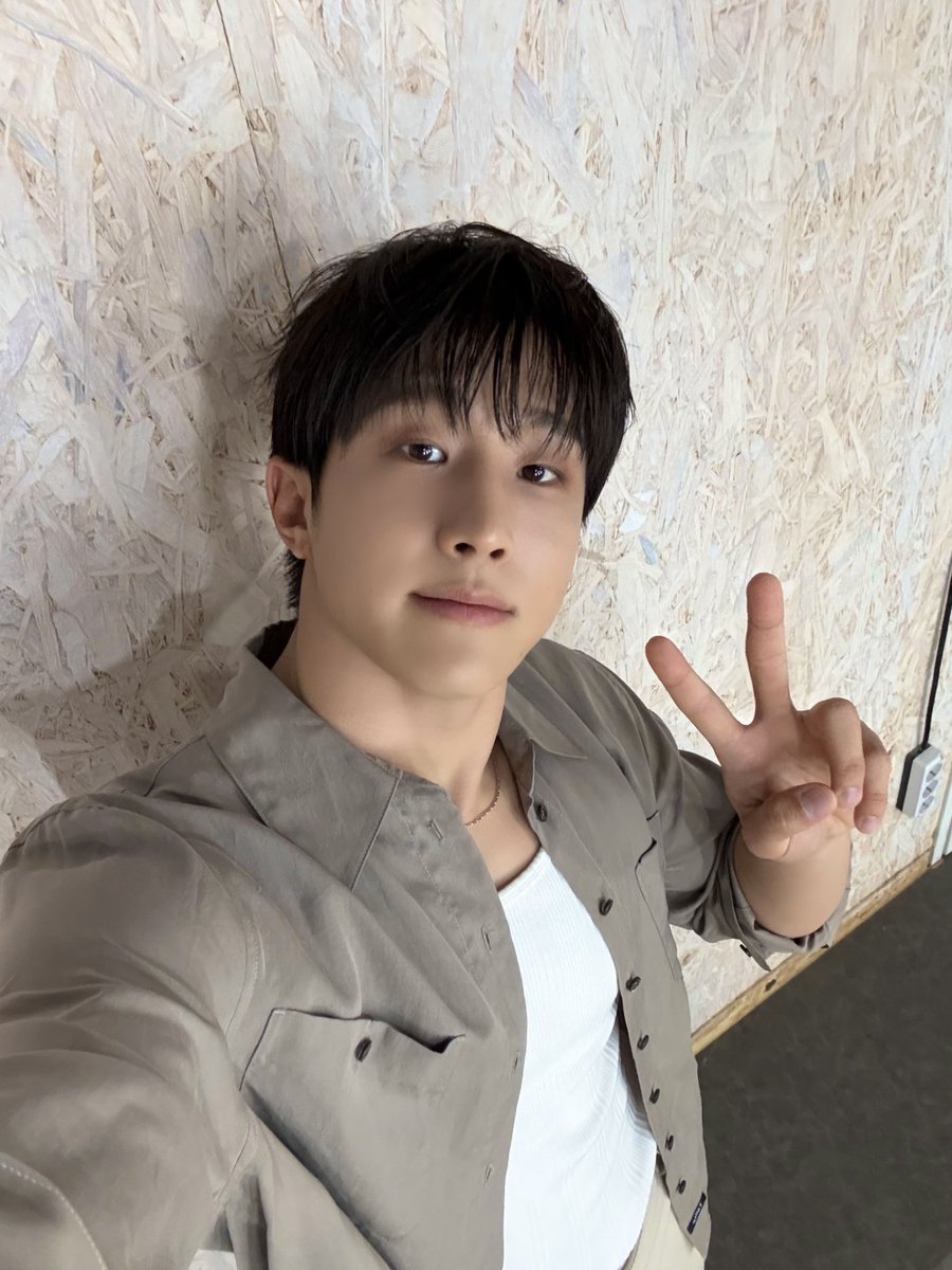 JINJIN_offcl's tweet photo. [📸]

260930 라이프타임채널 #이판사판_창과방패

#진진 #JINJIN https://t.co/qzGz0jfD9S