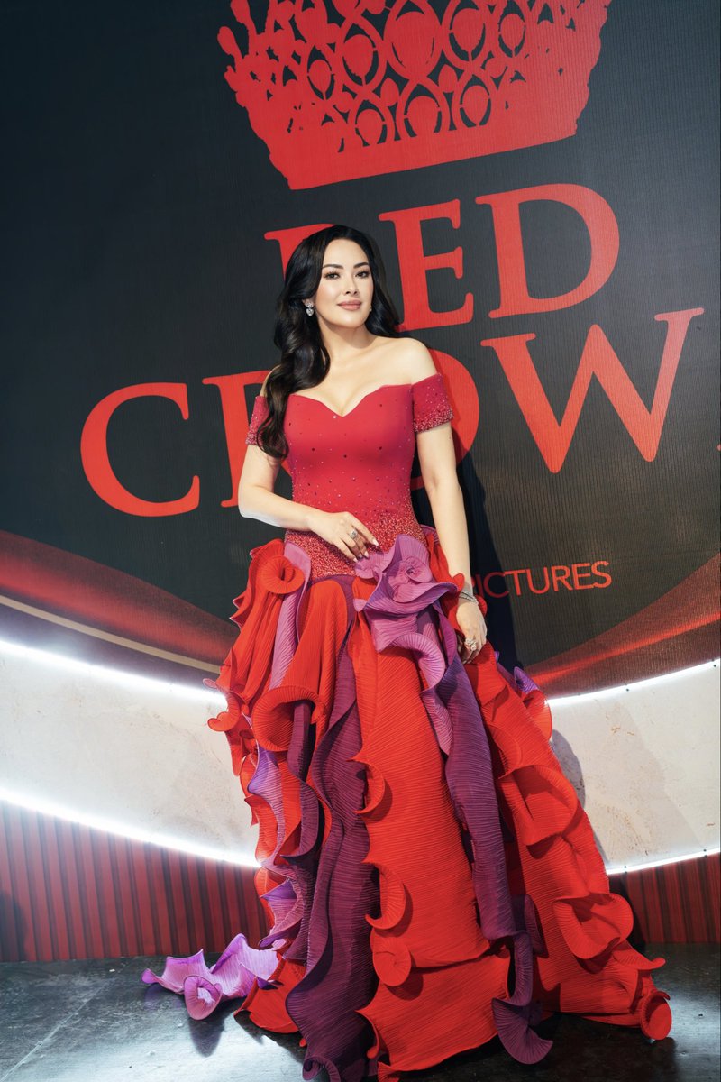 iloveruffag's tweet photo. At the media conference for GMA Pictures’ upcoming film Red Crown, wearing a custom-made Rajo Laurel creation. 👑❤️

Red Crown opens in cinemas nationwide on October 28. See you there! 🍿
#QueenOfTheIslands #RedCrown https://t.co/iPE4MVolvW