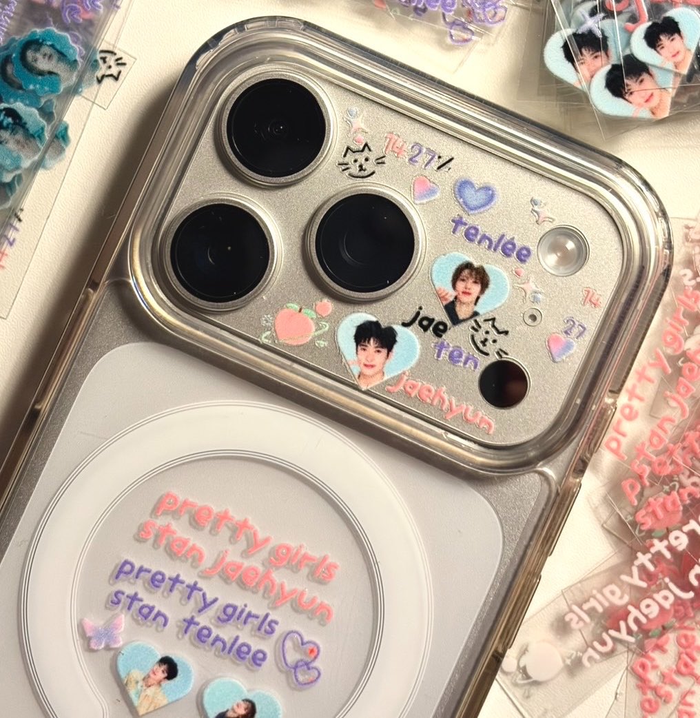 mababyjay0114's tweet photo. มีใครอยากได้มั้ยคับ🥺 เค้าแจกให้คนที่เทรนแท็ก 4 คน 
💜กดเฟบ+กดรี+เมนชั่นพร้อมติดแฮชแท็ก

TEN AT SAINT LAURENT SUMMER27  #TENforYSLPFW27 #SaintLaurentxTEN https://t.co/GJEjWLdWy3