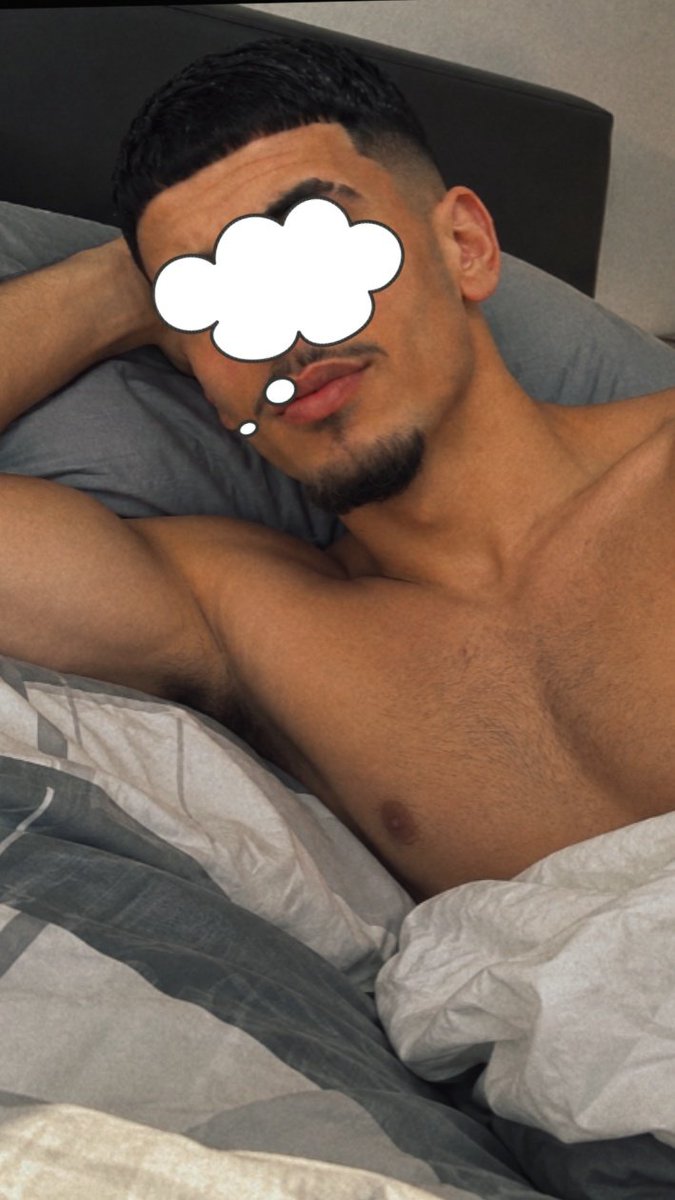 RoiMouss's tweet photo. ☀️ Vien que je m’occupe de toi de bon matin 😈🖤
📲 Dispo cam, appel ou vocaux 🎥📞🎙️
🐶 Les petites chiennes à papa matinales, c’est votre moment 😏🔥 https://t.co/1LnXJxpfxh