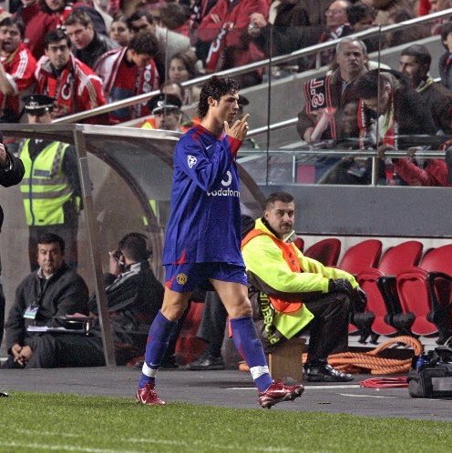 chenguangbenren's tweet photo. Cristiano＞Portugal https://t.co/3oMETp7OJF