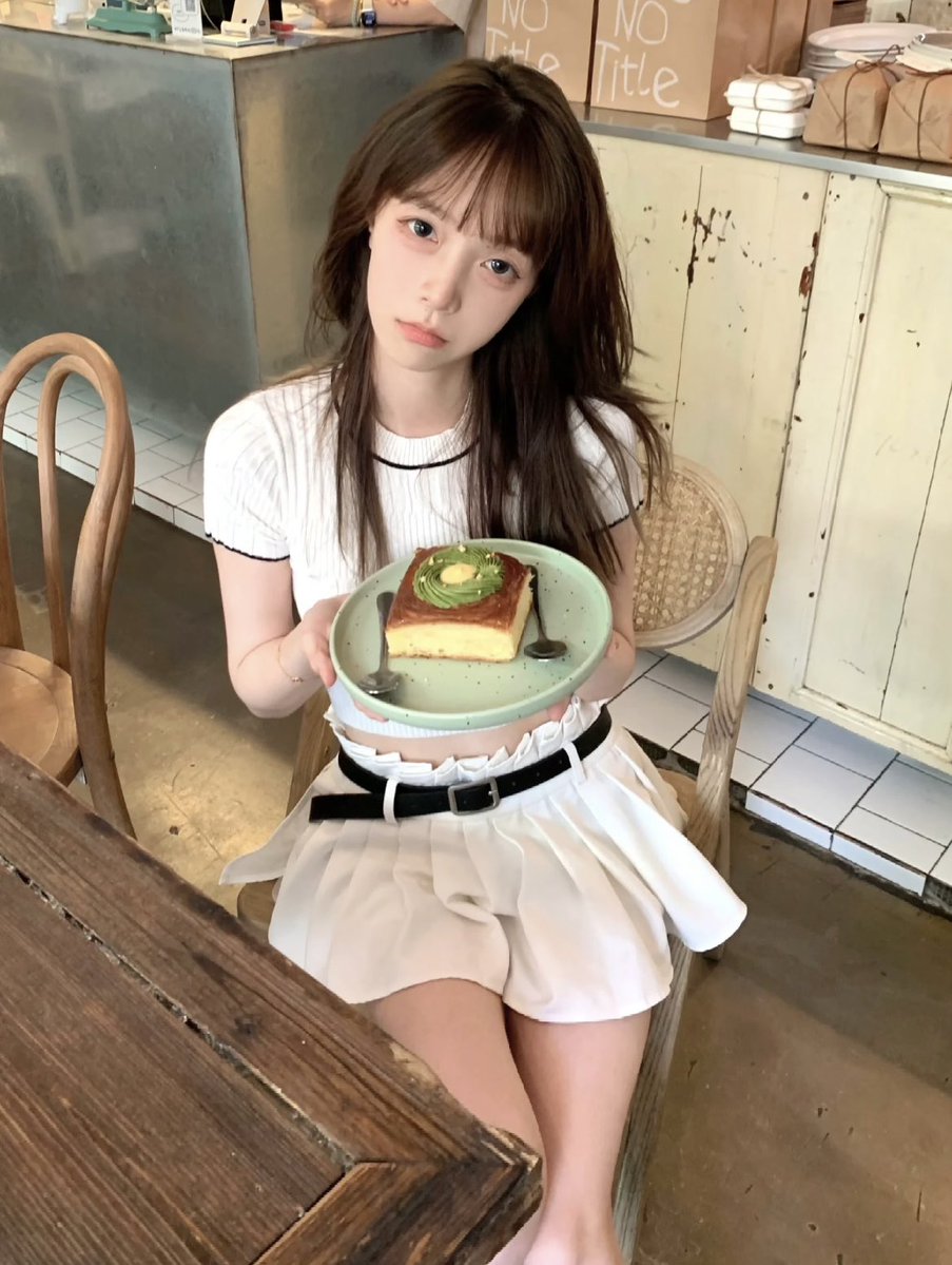 QiaoBenchacha's tweet photo. 🍟🍔🍰 helloooooo～
Going to eat bagels, yayyy
I love everything matcha-flavored ૮ ˃̵ ֊ ˂̵ ა
#MyDailyLife #Vibes #DailyLife https://t.co/rjW4wXiB6E