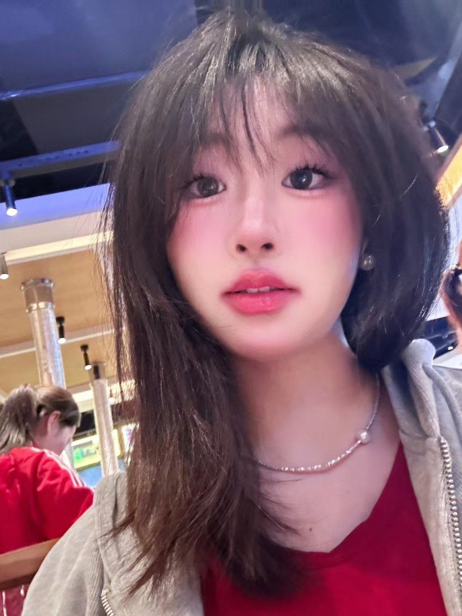 Alyssalwsl's tweet photo. 来蝈蝻们看着亲妈的脸来榨精 🥵#女权 #女s #母人 #反差 https://t.co/3WfMpKajg7