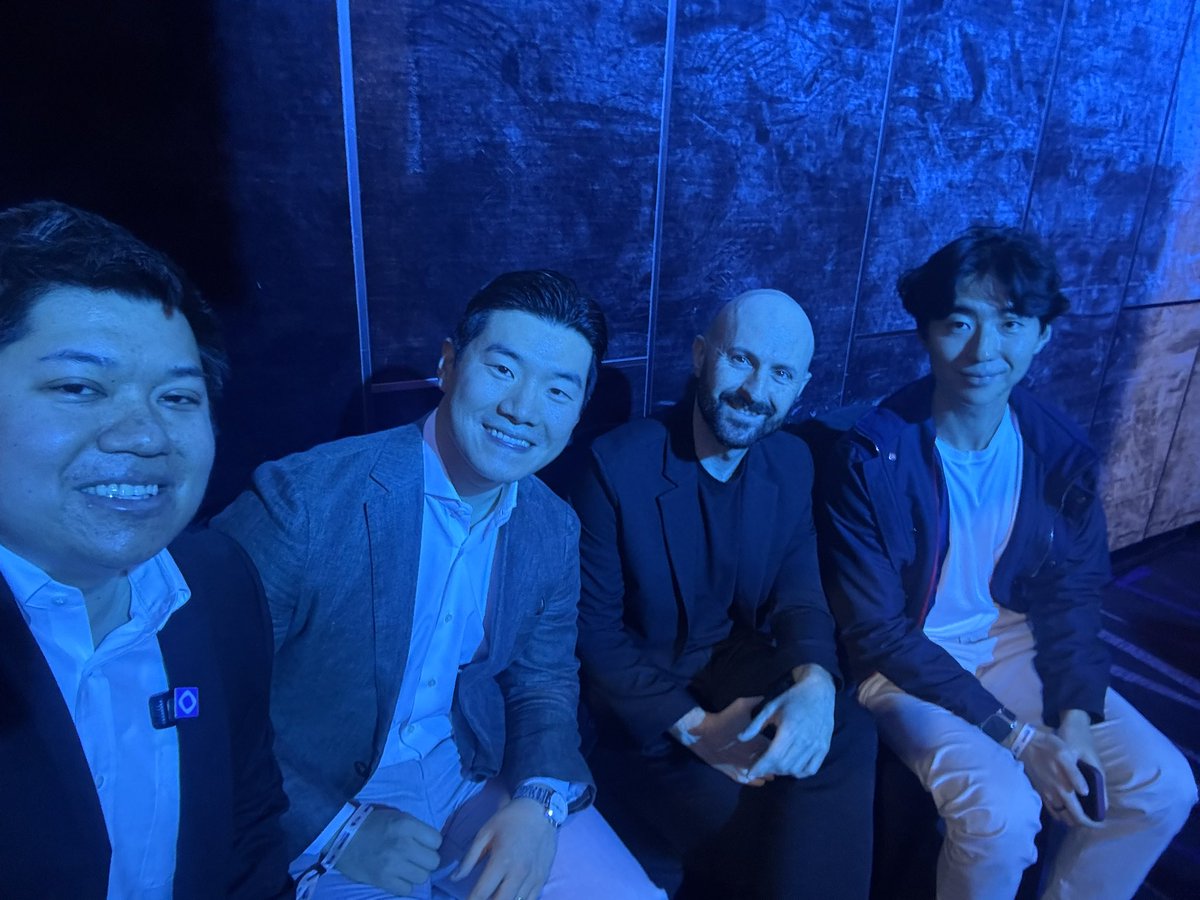 keoneHD's tweet photo. Behind the scenes at @kbwofficial https://t.co/ZQfq1FAsee