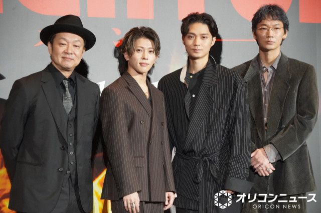 aiko816xz's tweet photo. 😳末澤誠也、“新ジャンル”認定！？

磯村勇斗からは「背後に悪魔的な何かがいる」👀
綾野剛からはまさかの「新ジャンル」発言😂🔥
映画『mentor』で見せる末澤誠也の“予測不能な魅力”に注目！

#末澤誠也 #Aぇgroup #磯村勇斗 #綾野剛 #mentor #映画 #ジャパンプレミア #映画ニュース https://t.co/izA40fw0NU