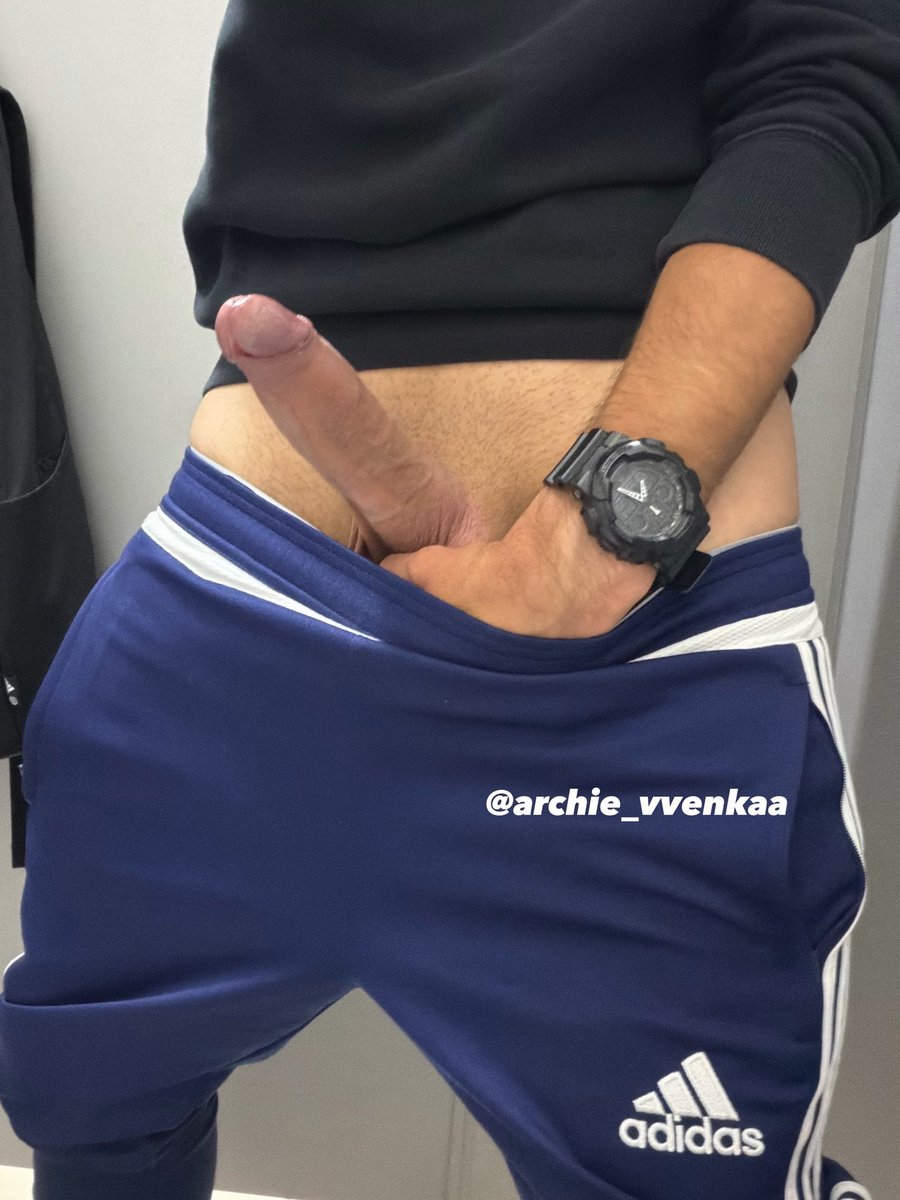 archie_vvenkaa's tweet photo. In the mall restroom 💦 
Video https://t.co/th6u41vFYf 

#horny #guy #boy #sexy #sexyboy #hot #hotguy #hotmodel #young #youngboy #youngguy #gay #chav #lad #scally #scallyboy #trackies #adidas #sportswear #cock #dick #SilverScally #sweatpants #jerkoff #kiffeur #kiffeursurvet https://t.co/1fPrsOKHki