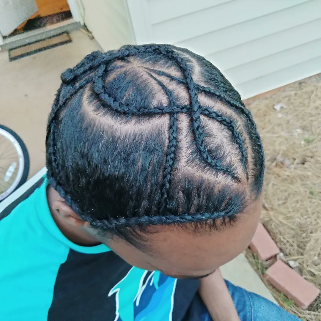 andreasmitths's tweet photo. Braids on point all season. https://t.co/7WrdX77cFX