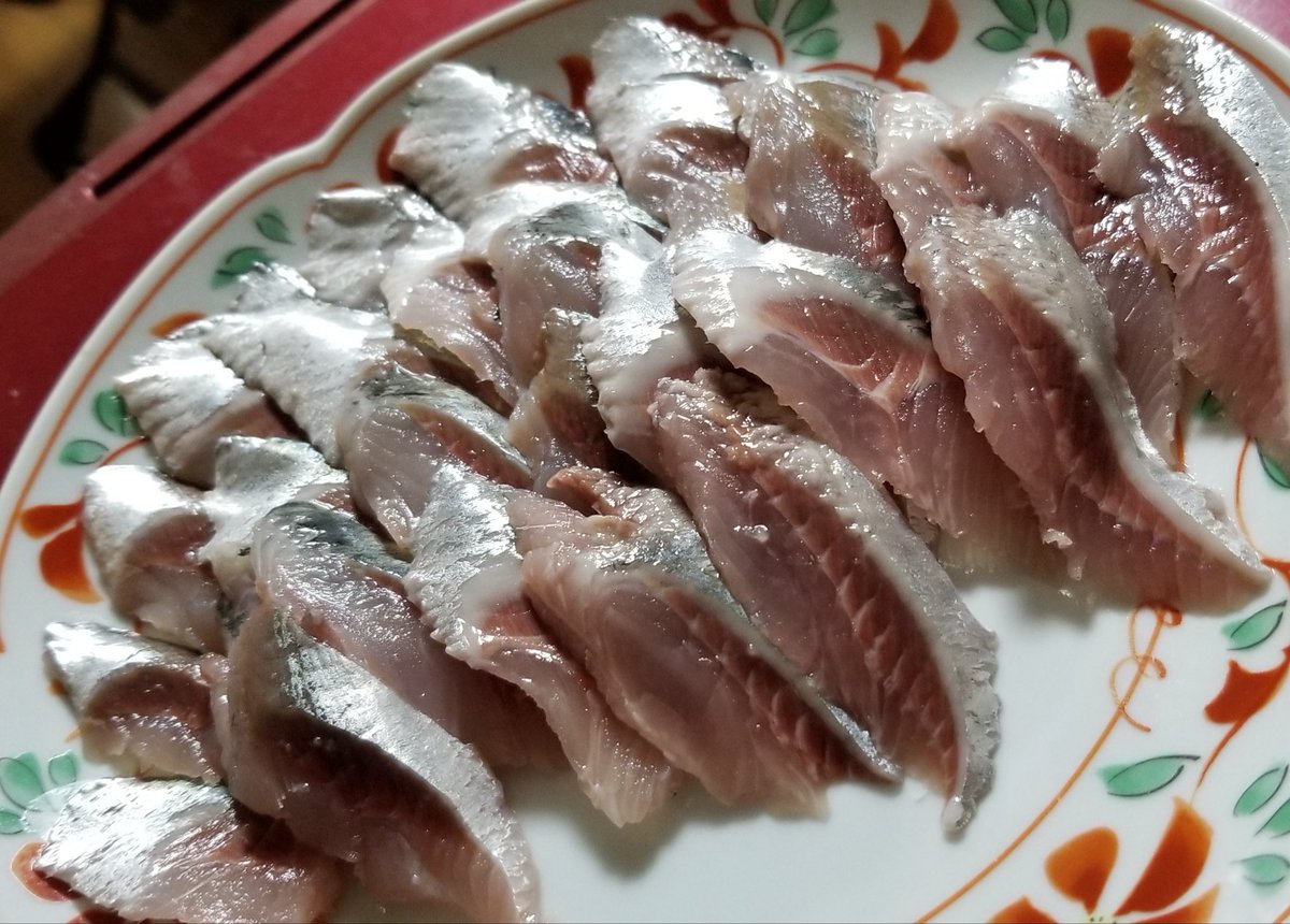 KURAKURA82's tweet photo. @kikomotu 新鮮ピカピカの鰯 https://t.co/OjKRPyGcIz