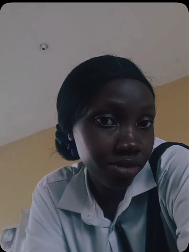 Idara162's tweet photo. "God is the midst of her,she shall not be moved".🤍 https://t.co/Exhr6mBdnT