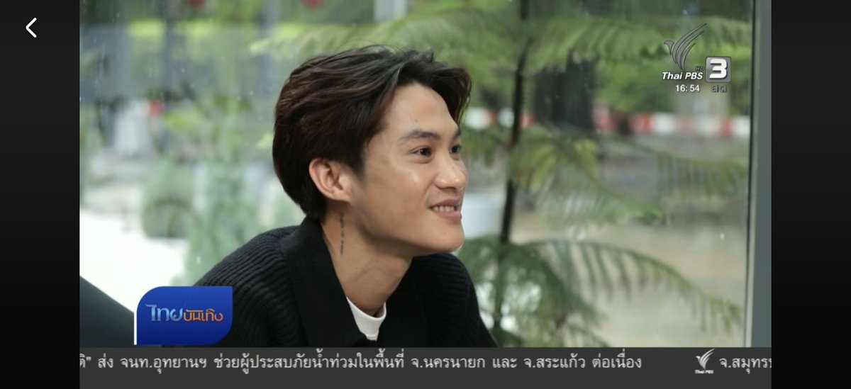 PoohChaiKonNun's tweet photo. ข่าวดีสำหรับแฟน ๆ ญี่ปุ่น โอม ธนาภัค หรือ ช็อคกี้ จาก #VIVANT จะกลับไปญี่ปุ่นอีกครั้งในวันที่ 8 ตุลาคม นี้ เพื่อไปถ่ายทำโฆษณา และกิจกรรมพบปะแฟนคลับที่เคยยกเลิกไปจะได้จัดอีกครั้ง มีแอบแย้มว่ามีผลงานแสดงกับทางญี่ปุ่น มีต่อแน่นอน แต่ยังเผยไม่ได้ขออุบไว้ก่อน

日本のファンに吉報！『#VIVANT』のショッキーことオーム・タナパックが、10月8日に再び来日決定！CM撮影に加え、延期されていたファンミもリベンジ開催されます。日本の出演作についても「次があるのは間違いなし！でもまだ秘密（笑）」と匂わせています。

ข่าวจาก ThaiPBS ไทยบันเทิง

ในคลิปสัมภาษณ์ทำเสียงชินจังหลายๆ แบบทั้งแบบอ้อน ๆ ชายที่รัก และแบบเศร้าๆ เป็นห่วงชินจังด้วย
และยังได้พูดถึงว่าซาบซึ้งใจกับกระแสตอบรับว่าดีใจมากๆ ที่แฟนคลับญี่ปุ่นพยายามทำป้ายภาษาไทยและพูดภาษาไทยด้วย