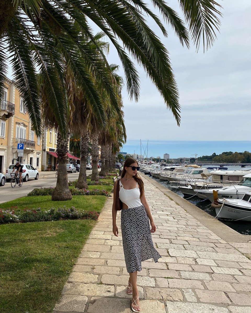 TashAbi's tweet photo. Already missing those warm, sunny days. https://t.co/BuRM8YZI6F