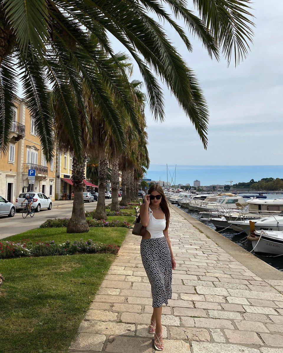 TashAbi's tweet photo. Already missing those warm, sunny days. https://t.co/BuRM8YZI6F