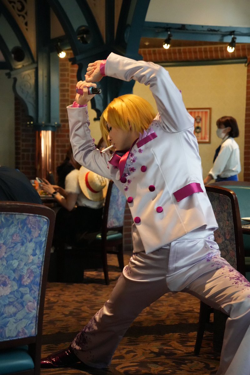 kabutedy's tweet photo. 9/30 10:00 サンレス
カタラーナの紹介でスペインの伝統料理〜のタイミングに、
フラメンコ💃ポーズしてるサンジくん、キレキレでステキ https://t.co/174uZqp1YW