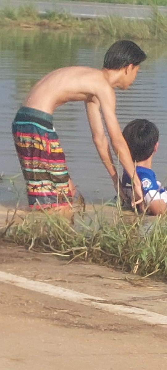 sifa130322101's tweet photo. เจอน้องเล่นน้ำ หุ่นลีนมาก
#เด็กบ้านๆแต่ผิวคือดีมาก
#ใส่ helloสีเขียว https://t.co/oLPA8hVbQu
